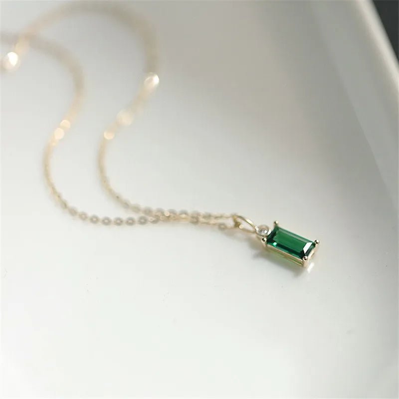 Emerald Elegance Necklace - GILDED GLIMMER