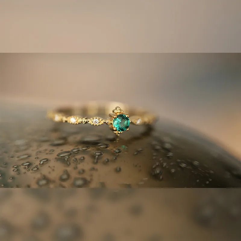 Emerald Radiance Ring - GILDED GLIMMER